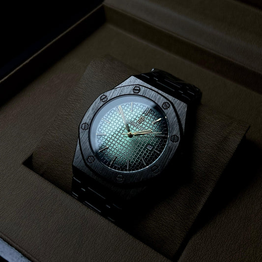 Audemars Piguet Classic Royal Oak For Him – Black Aqua