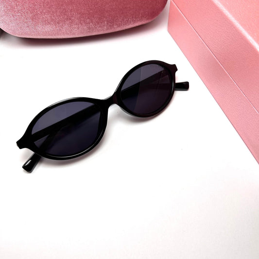 Miu Miu Regard - Black