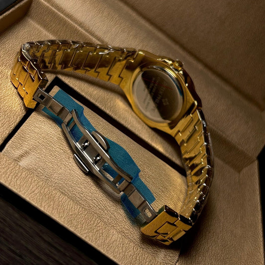 Patek Philippe Nautilus For Her - Golden White