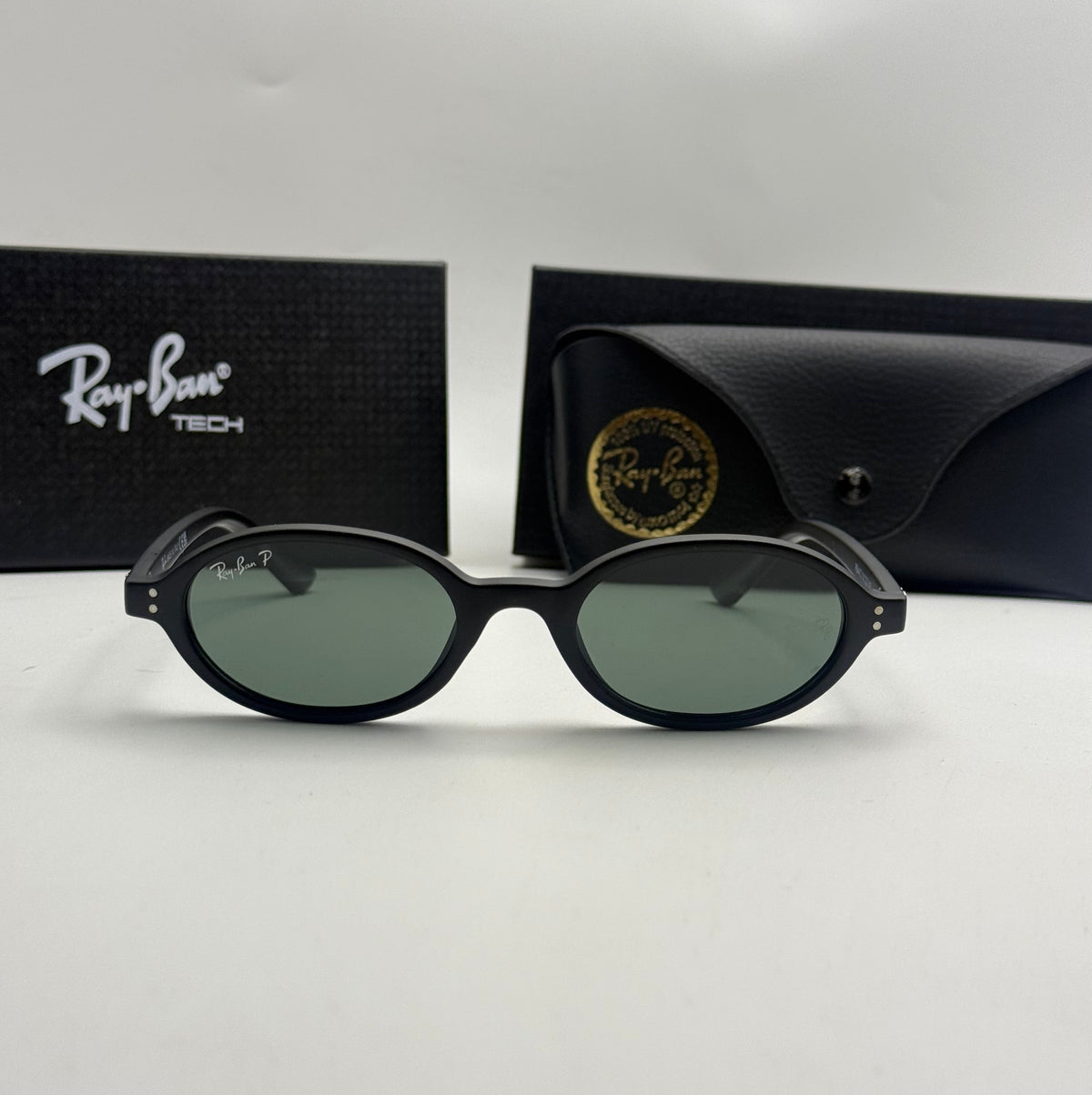 Ray Ban Oval Polarized Sunglasses – Black / G-15 Green