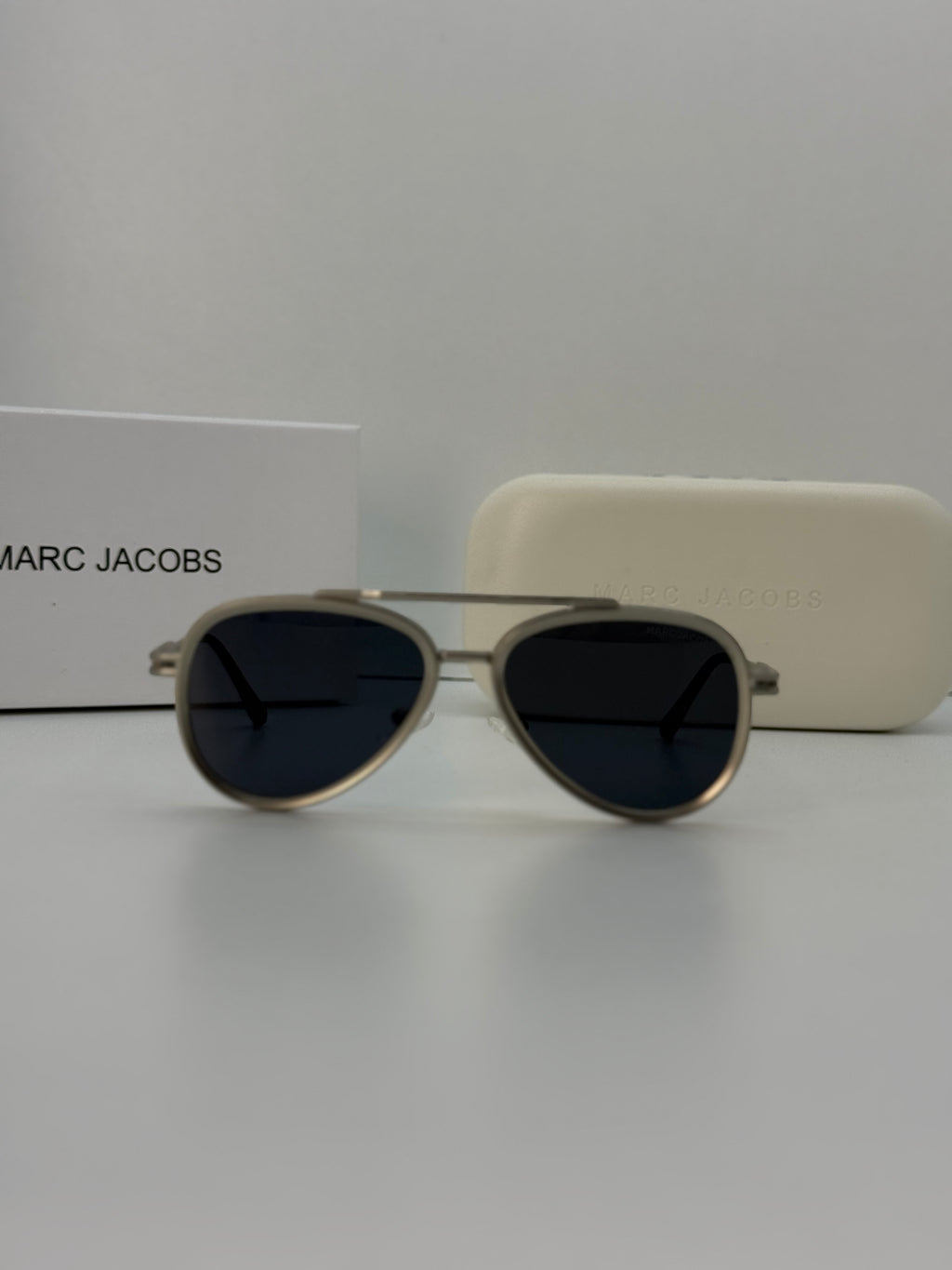 Marc Jacobs Aviator Sunglasses – Silver / Blue
