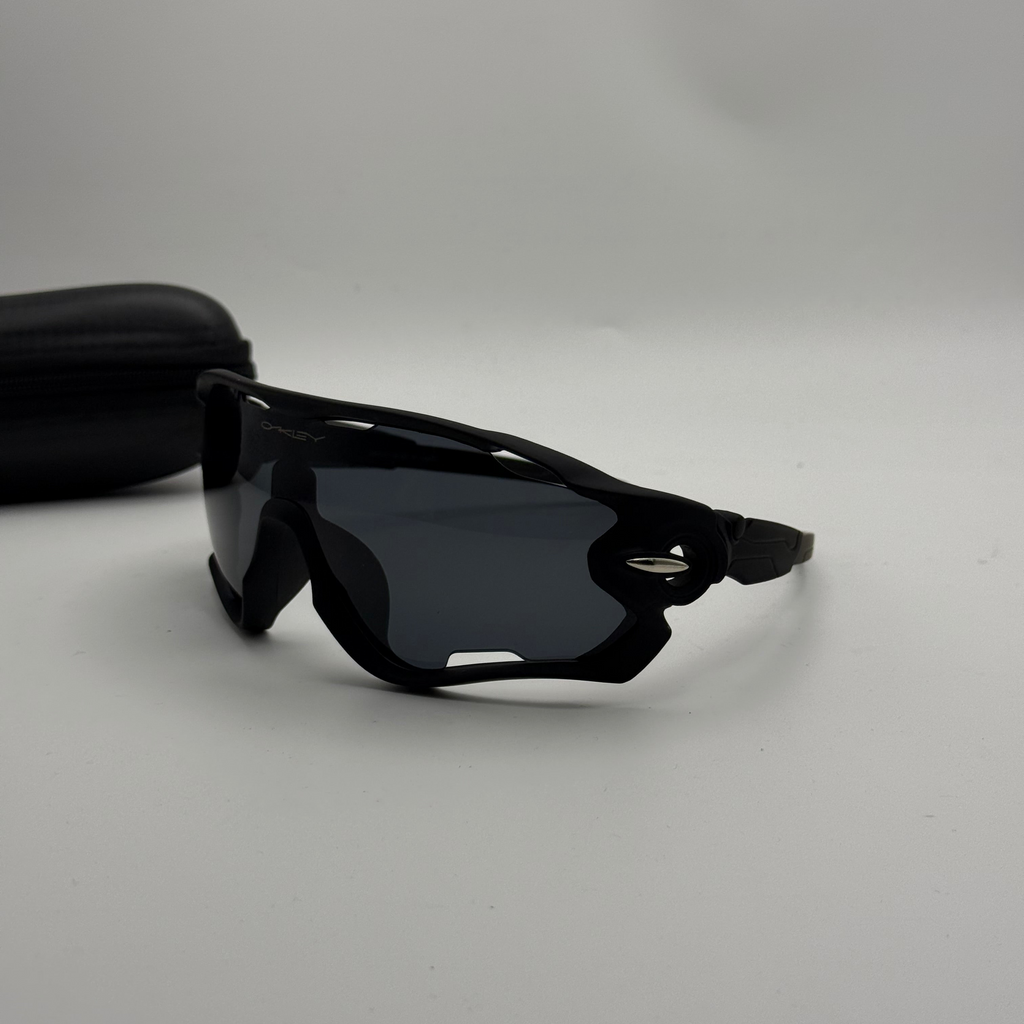 Oakley Jawbreaker – Matte Black Shield