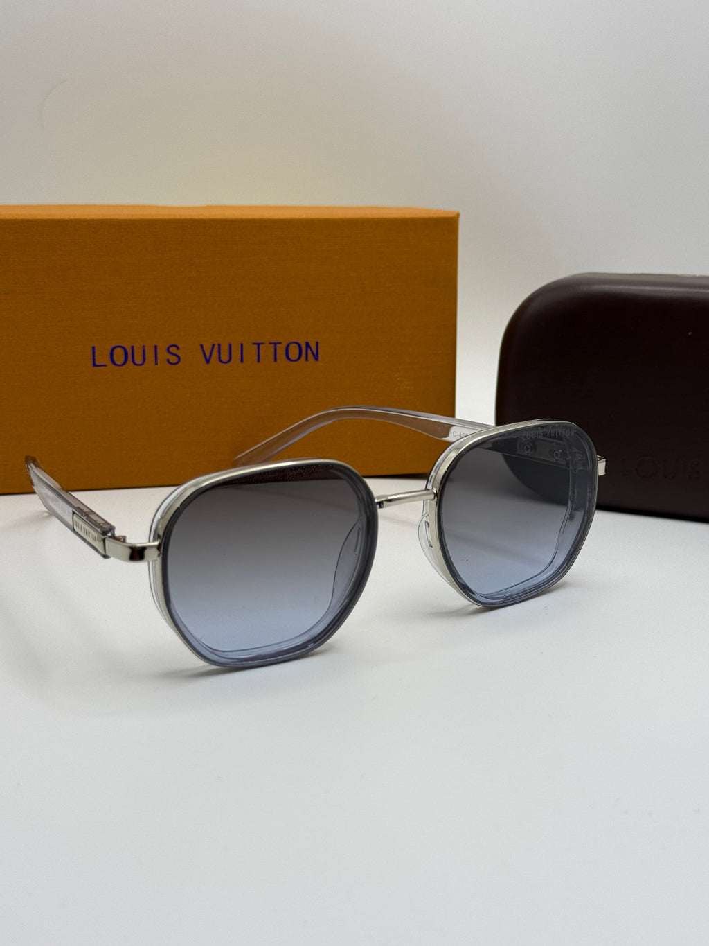 Louis Vuitton Sunglasses – Silver & Grey Round