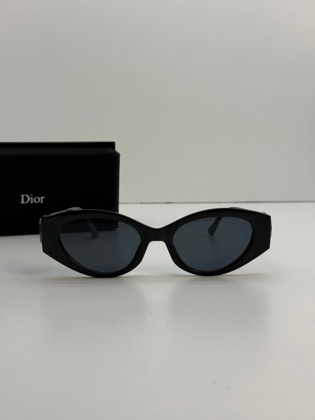 Dior CD Signature Cat-Eye Sunglasses – Classic Black