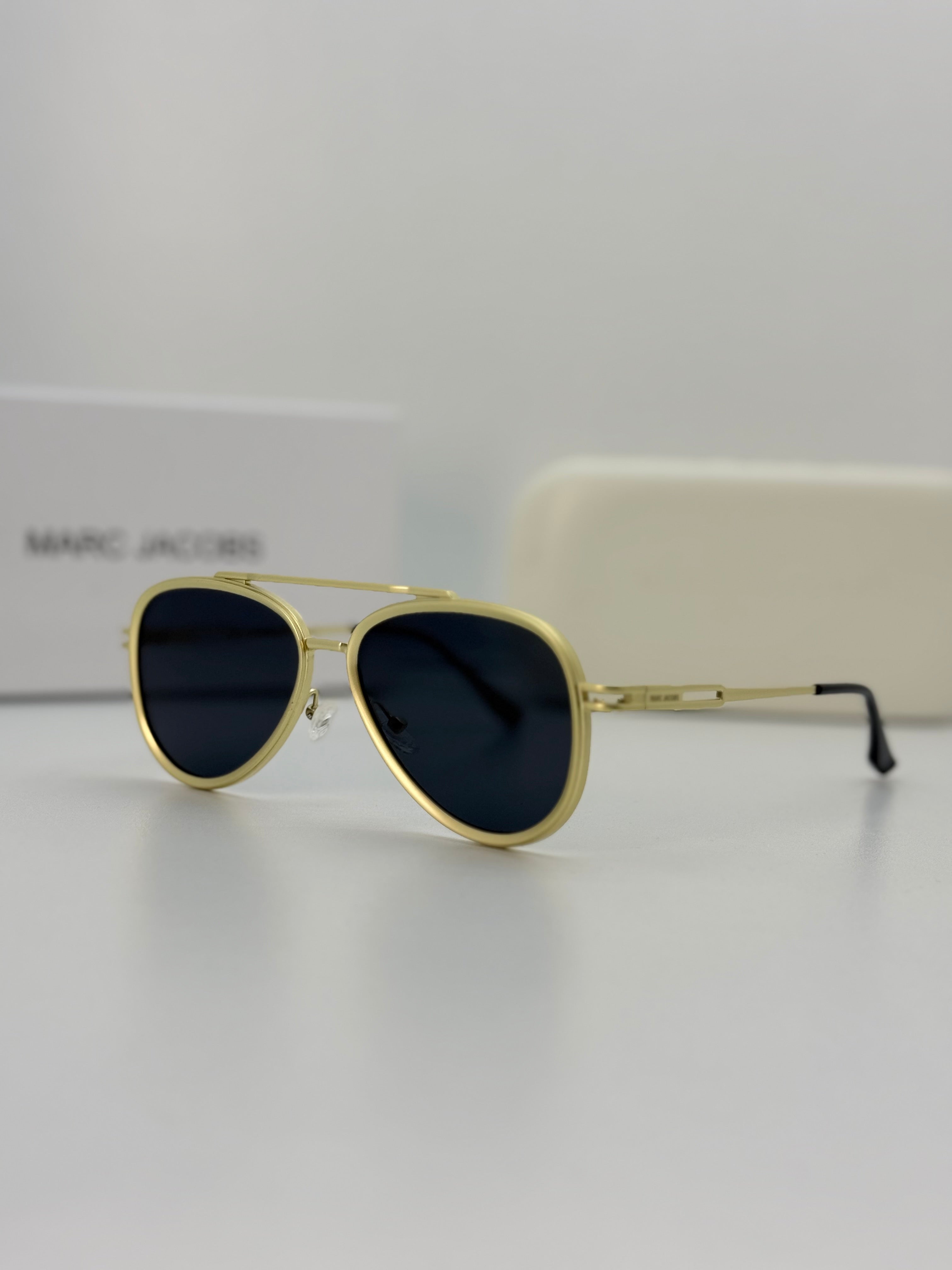 Marc Jacobs Aviator Sunglasses – Gold / Blue