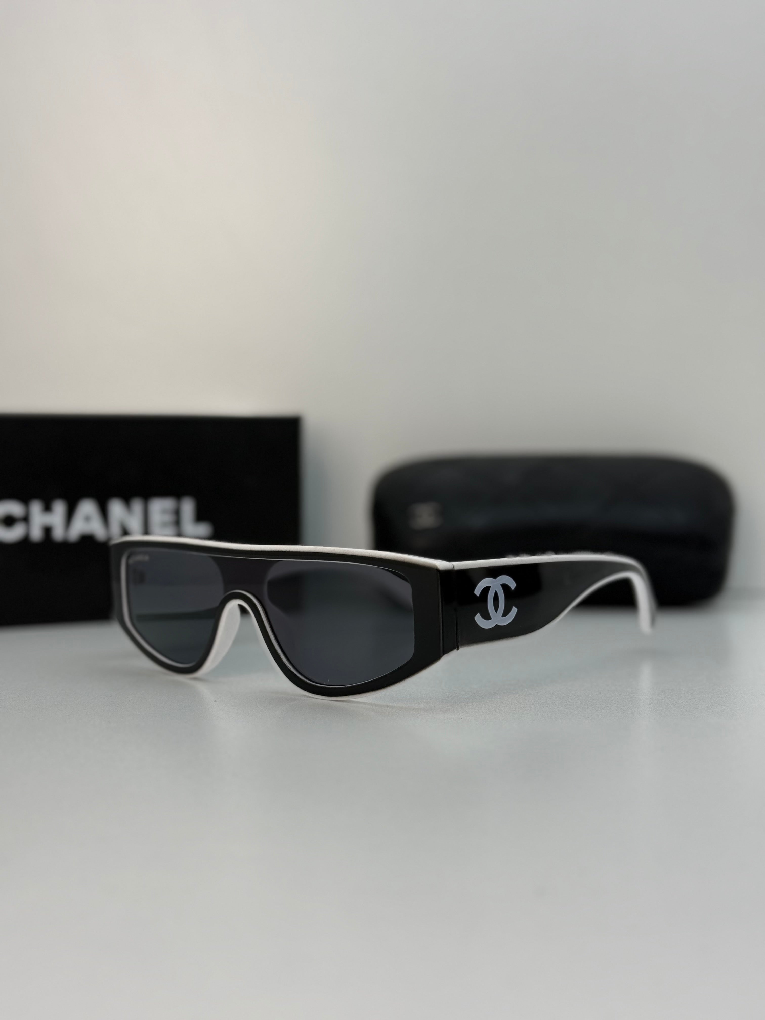 Chanel Shield Sunglasses – Black/White