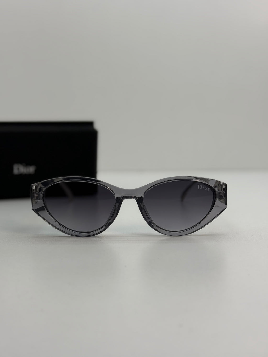 Dior CD Signature Cat-Eye Sunglasses – Transparent Grey Gradient