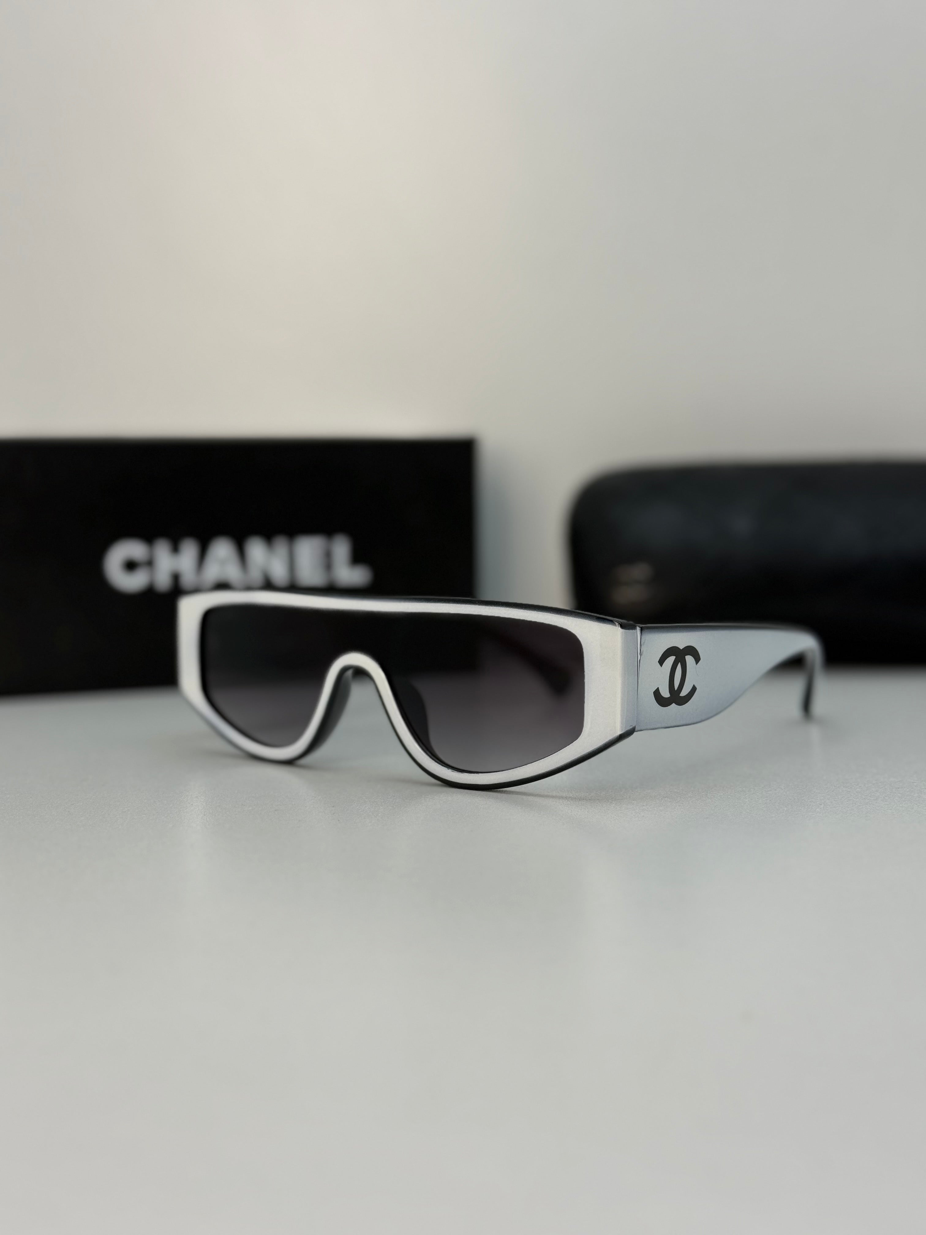 Chanel Shield Sunglasses – White/Black