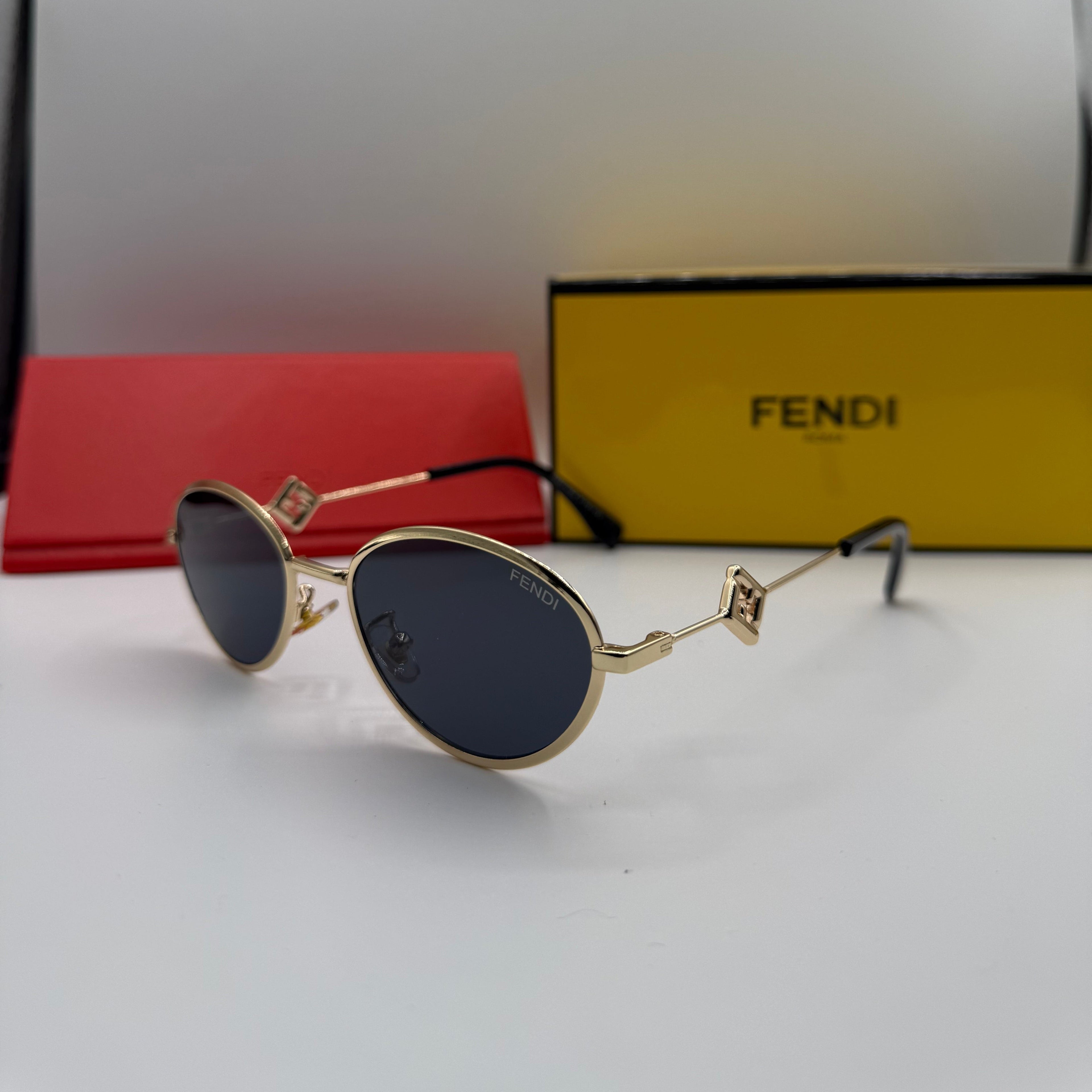 Fendi Round Sunglasses – Gold Frame & Dark Lenses