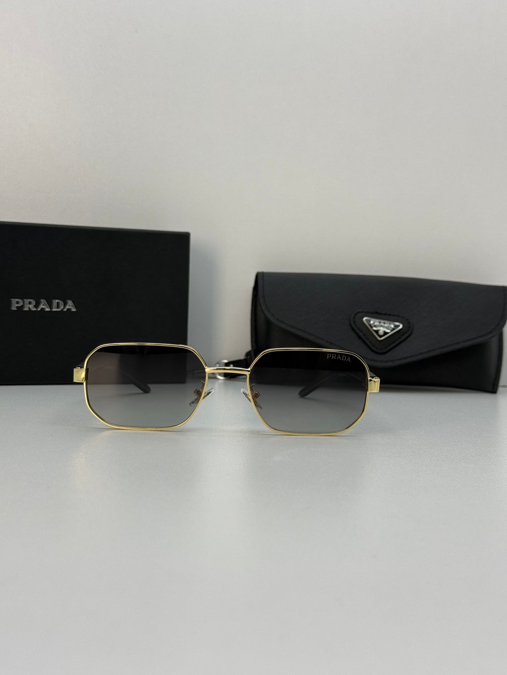 Prada – Gold / Grey Gradient