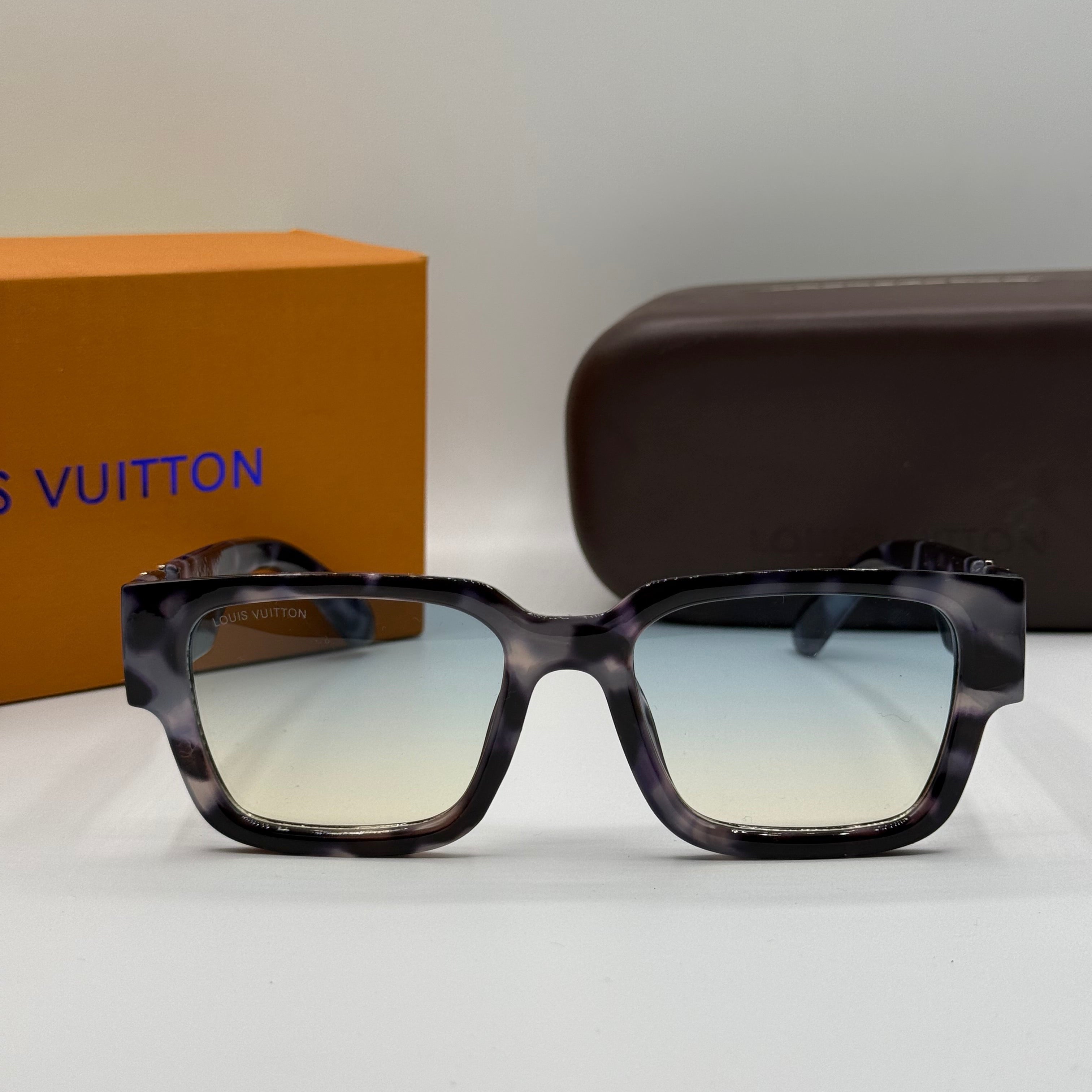 Louis Vuitton Square Sunglasses – Grey Tortoise & Blue Gradient