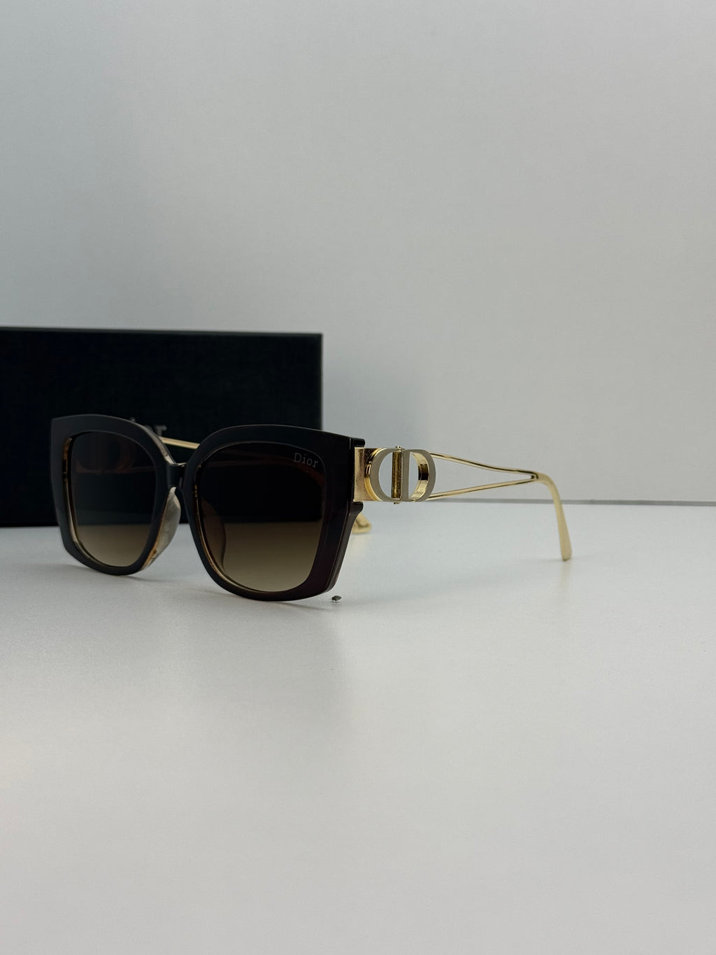 Dior 30Montaigne Square Sunglasses – Dark Havana Brown Gradient