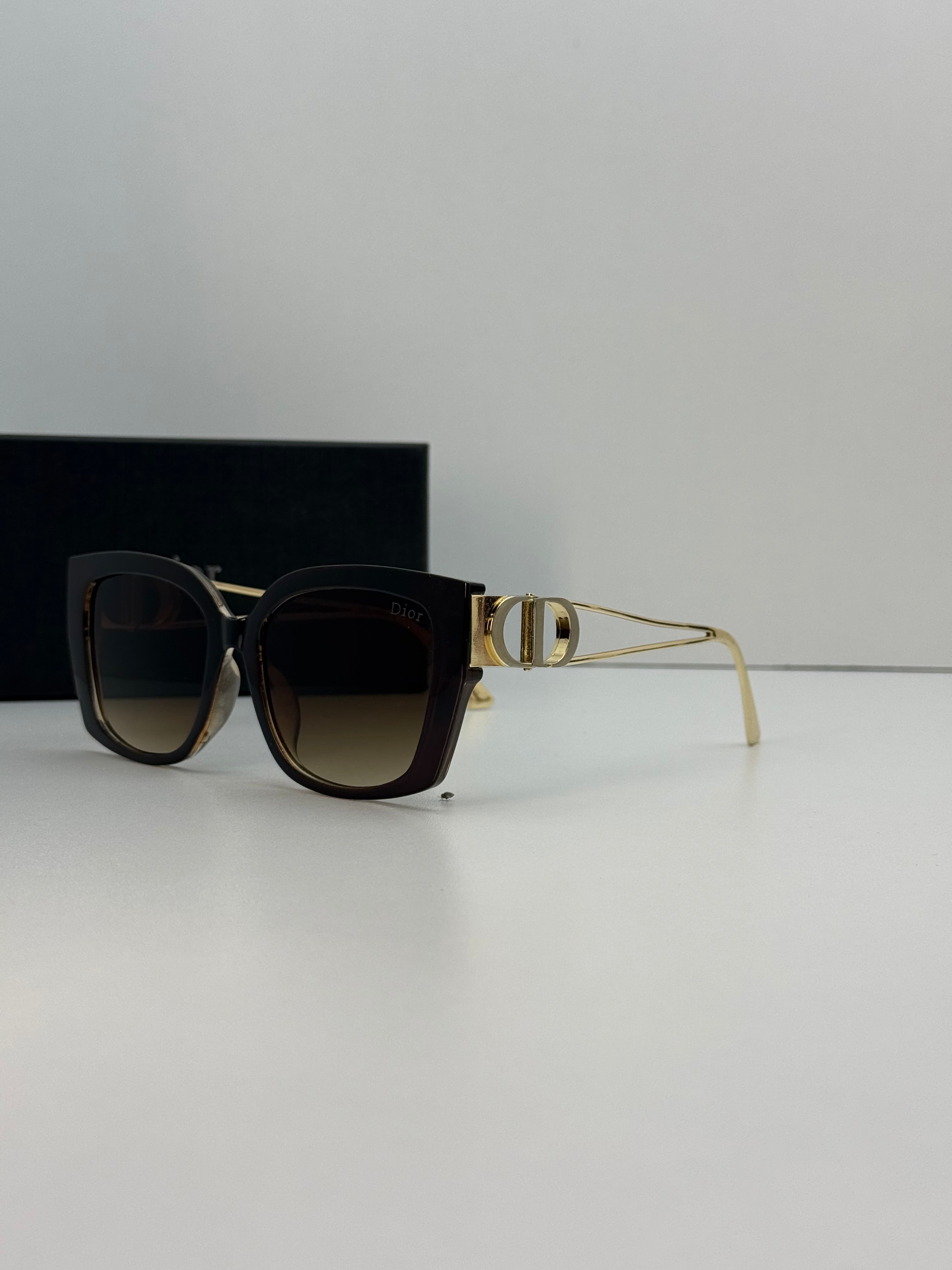 Dior 30Montaigne Square Sunglasses – Dark Havana Brown Gradient