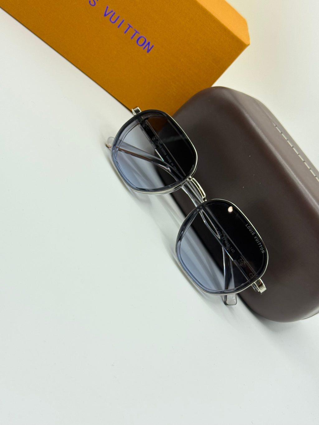 Louis Vuitton Sunglasses – Silver & Grey Round