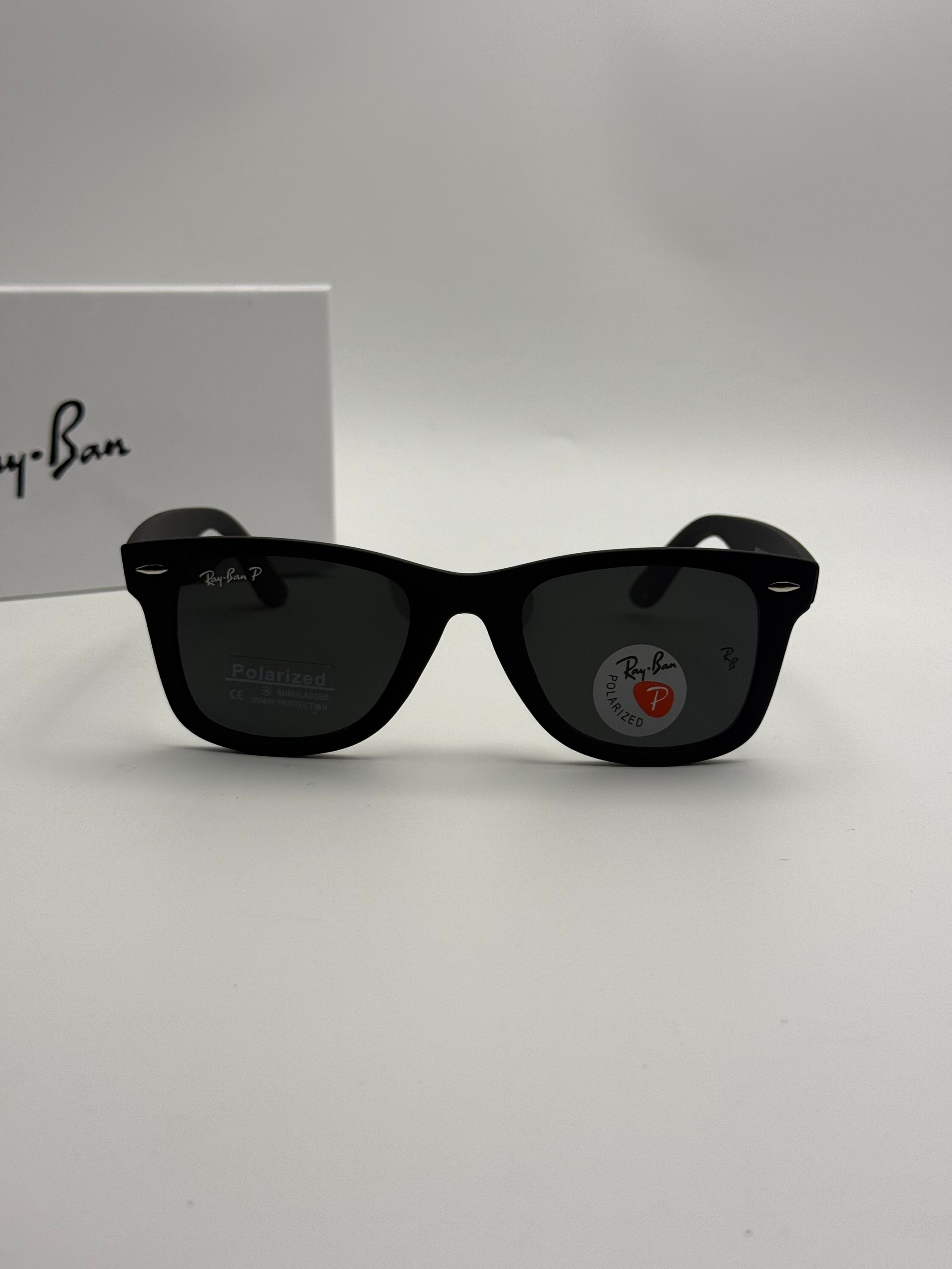 Ray-Ban Wayfarer Sunglasses – Matte Black Frame / Polarized Black Lenses
