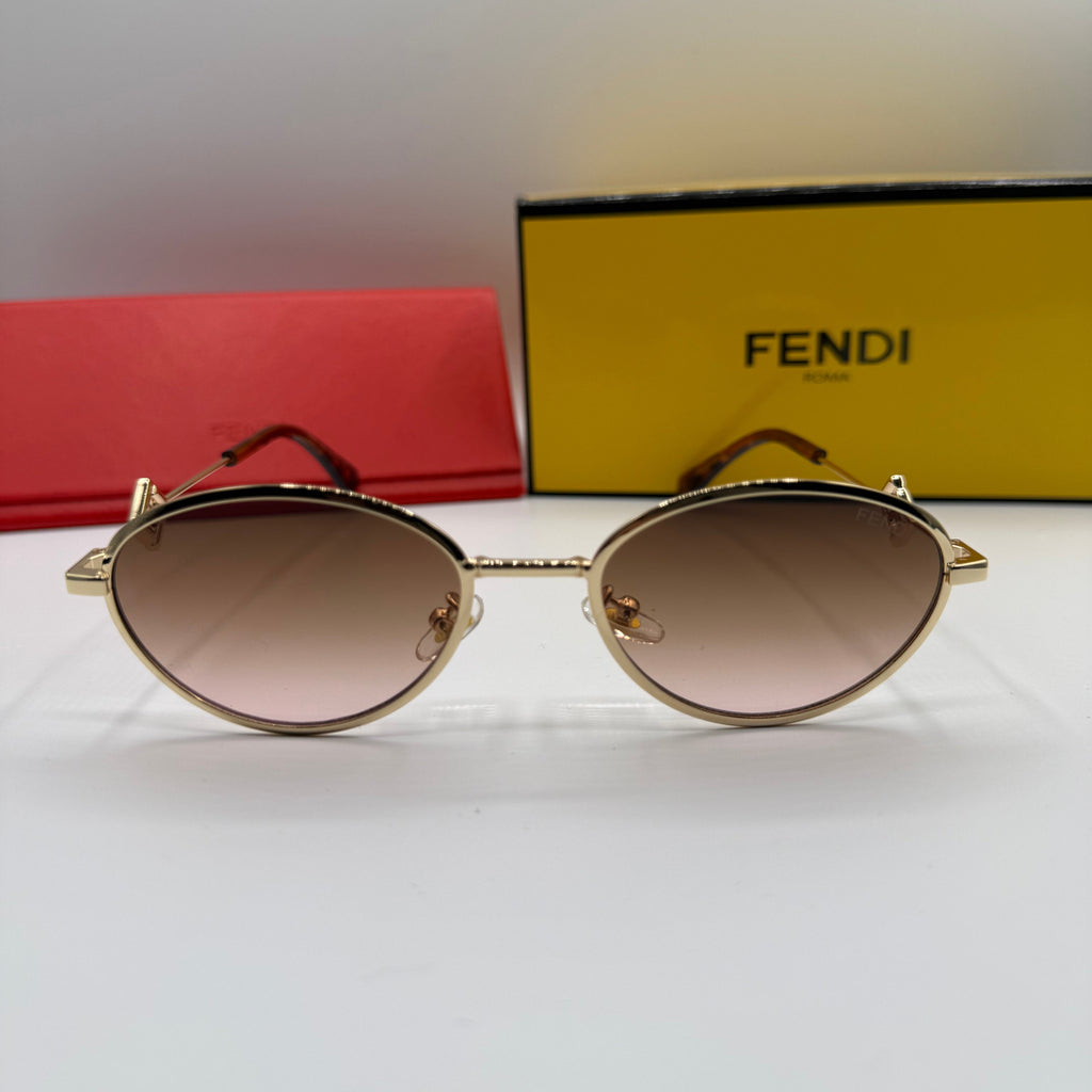 Fendi Round Sunglasses – Gold Frame & Gradient Brown Lenses