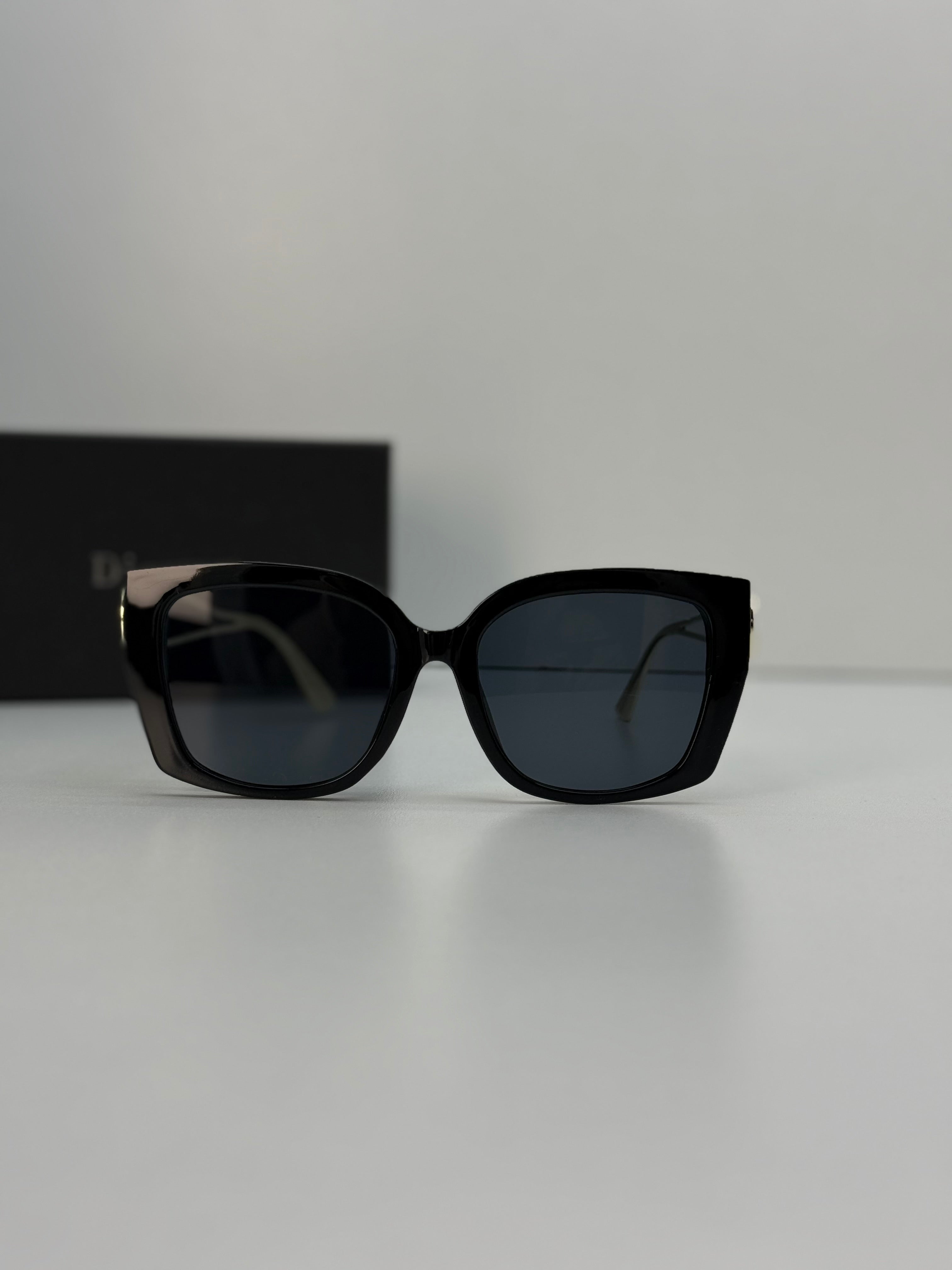 Dior 30Montaigne S1U Sunglasses (Black / Gold)