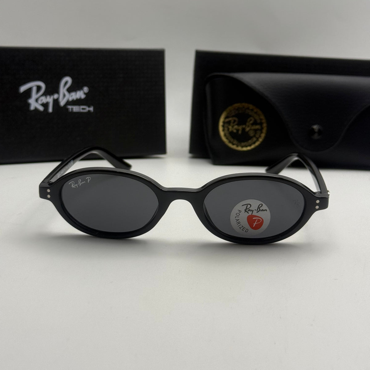 Ray-Ban Oval Polarized Sunglasses – Matte Black / Dark Grey