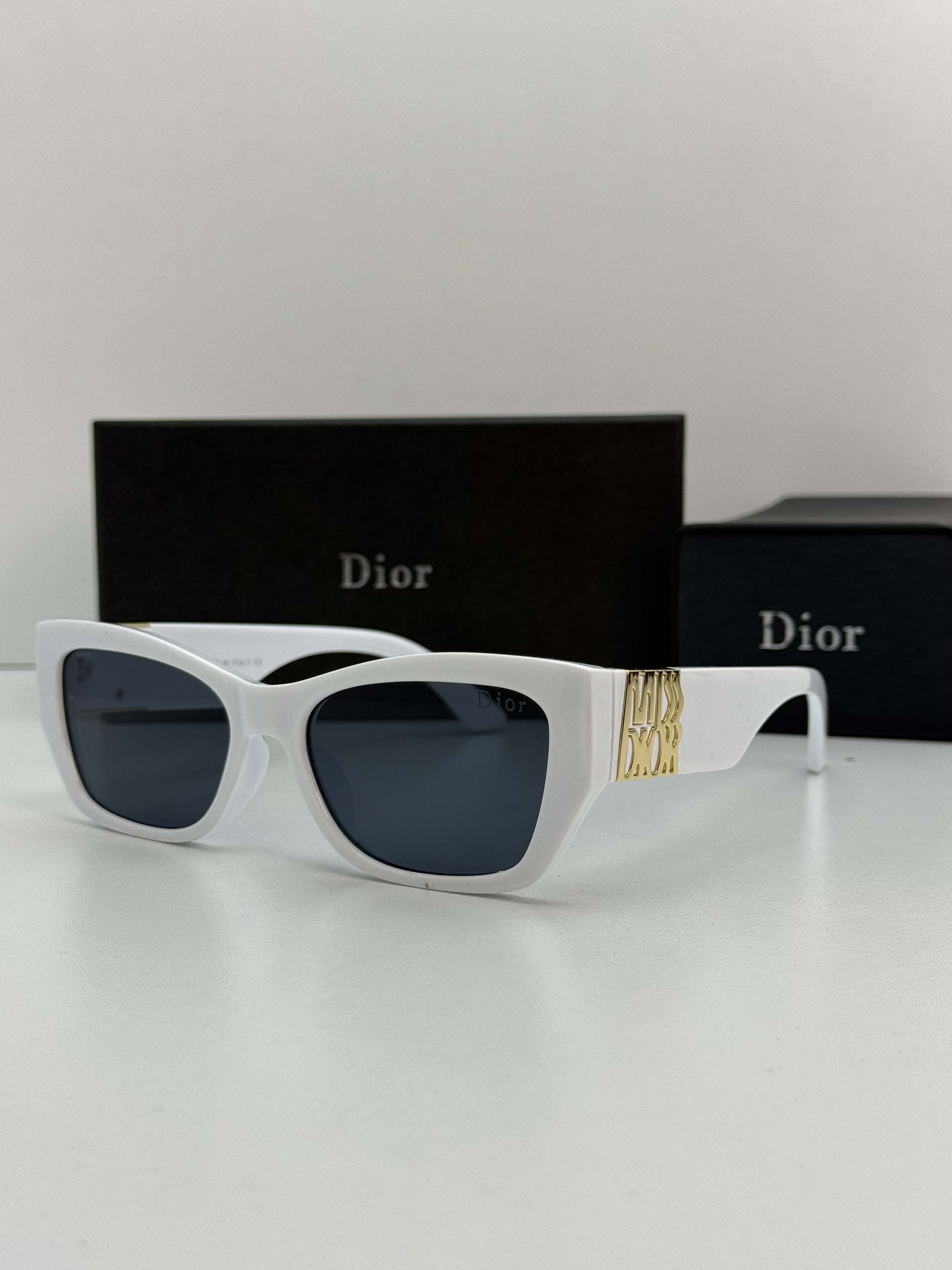 Miss Dior Butterfly Sunglasses – White/Gold