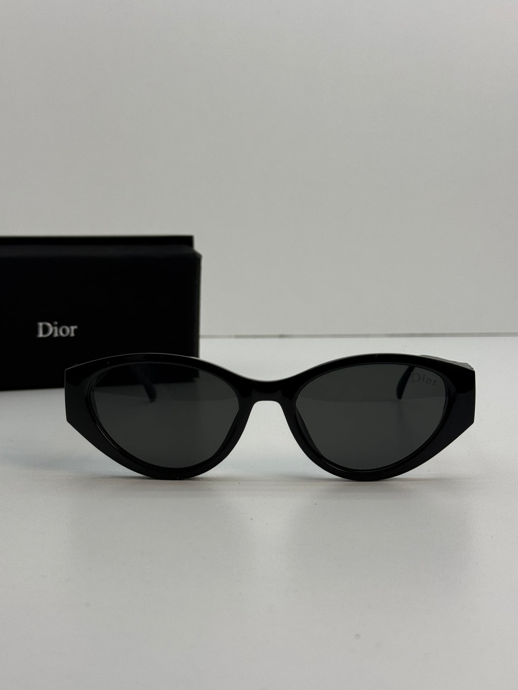 Dior CD Signature Cat-Eye Sunglasses – Matte Black