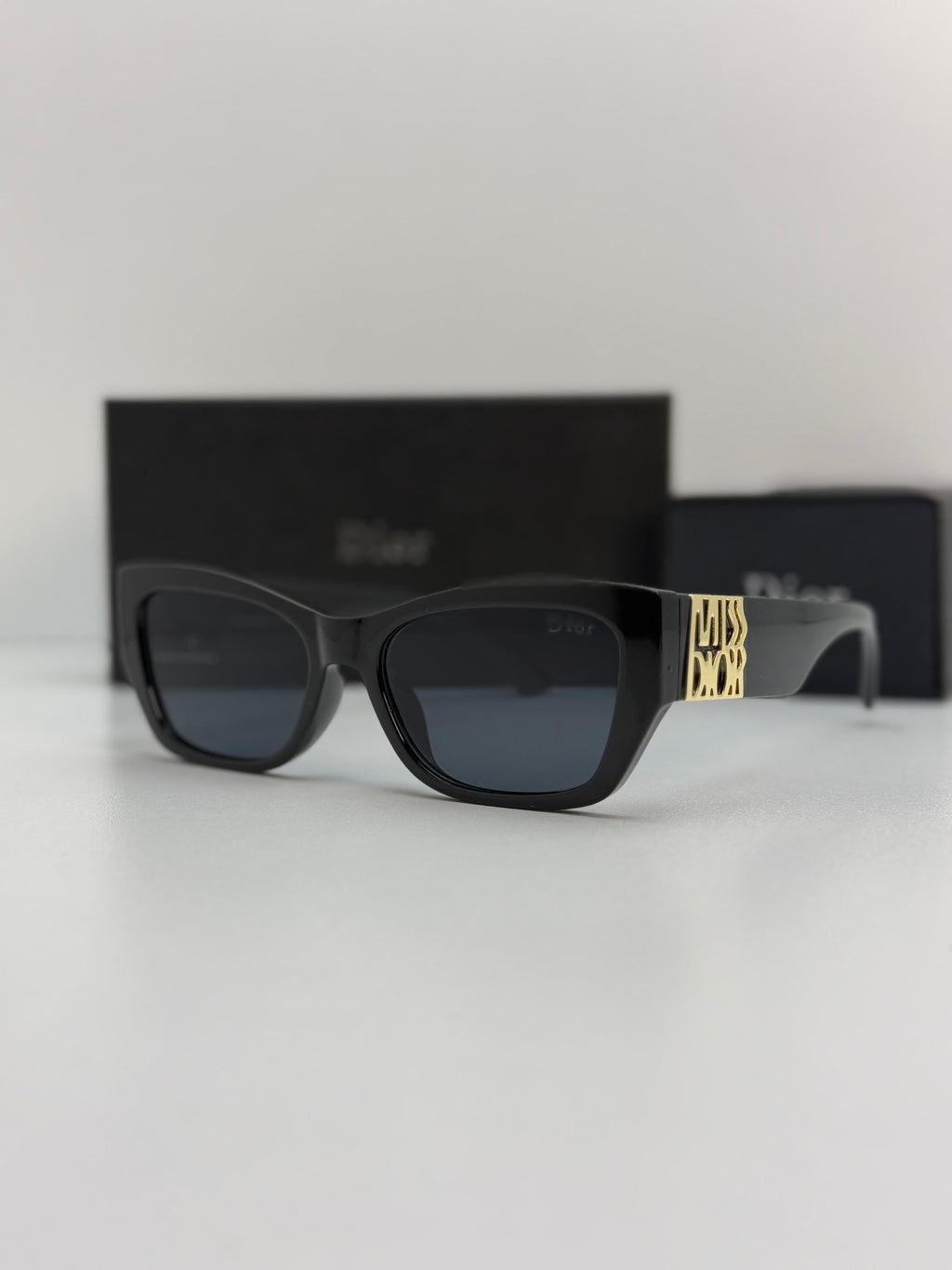 Miss Dior Butterfly Sunglasses – Black/Gold