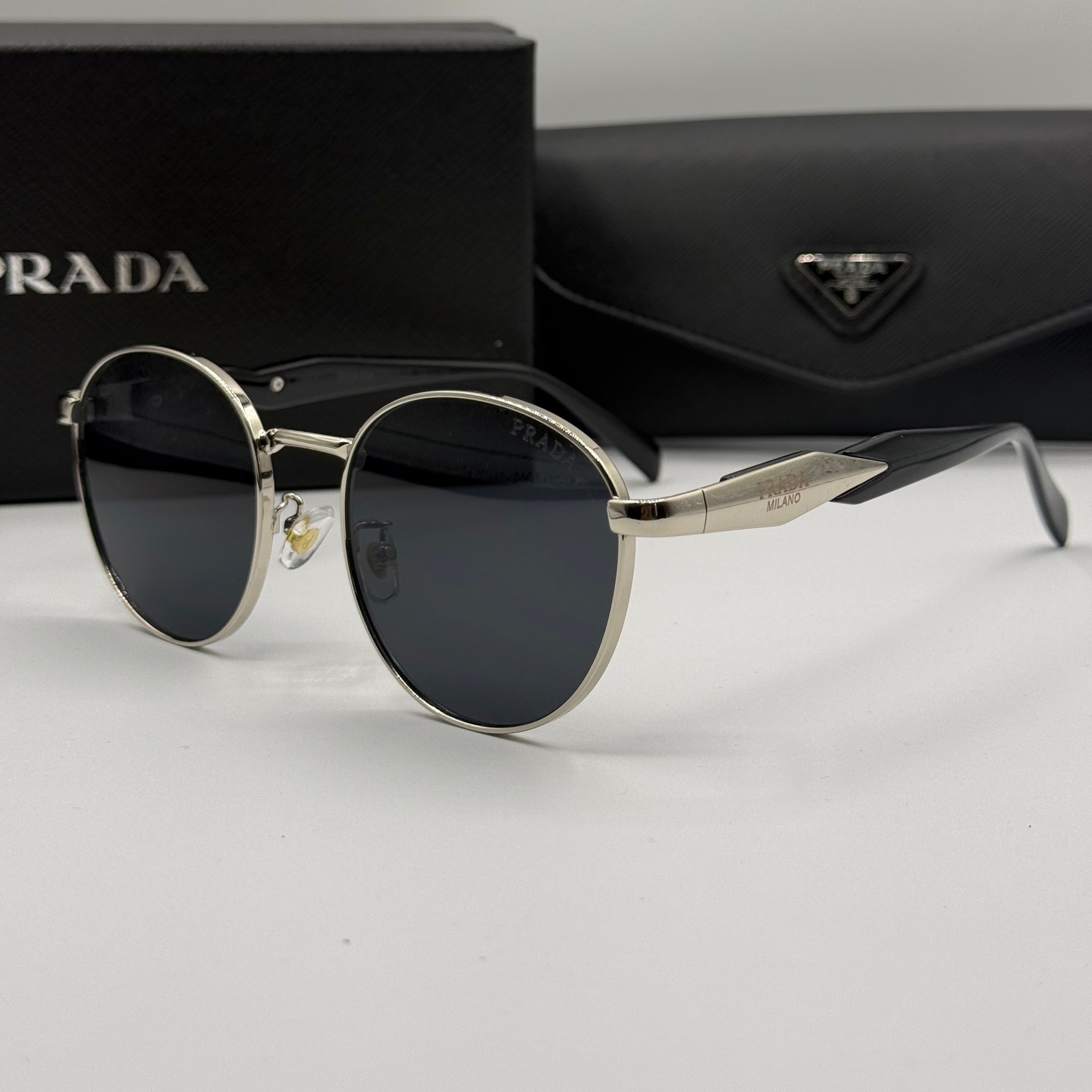 Prada Round Sunglasses – Silver & Black
