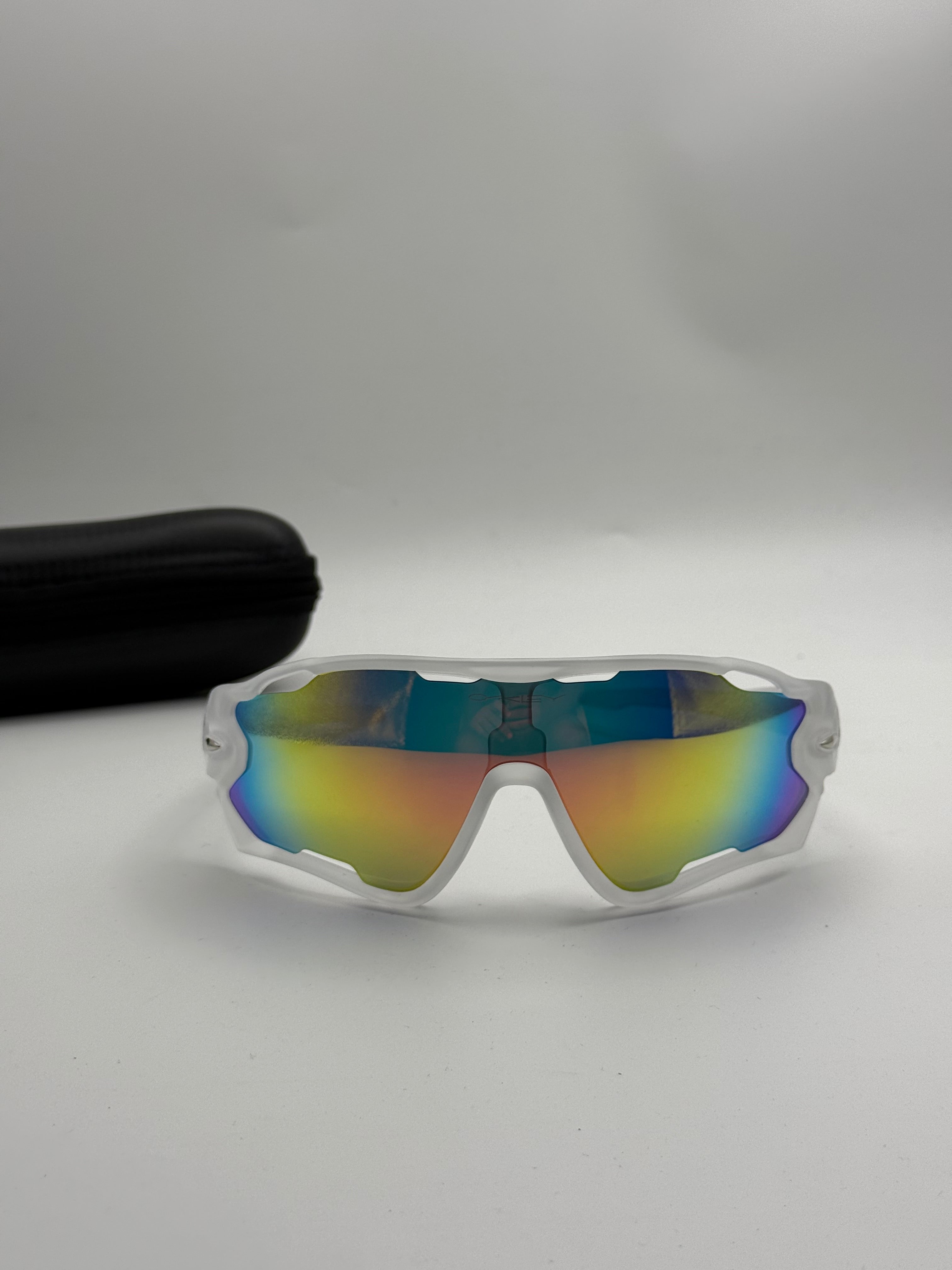 Oakley Jawbreaker – White Frame Rainbow Mirror Shield