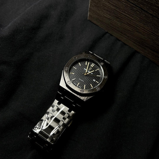 Audemars Piguet Classic Royal Oak For Him – Black