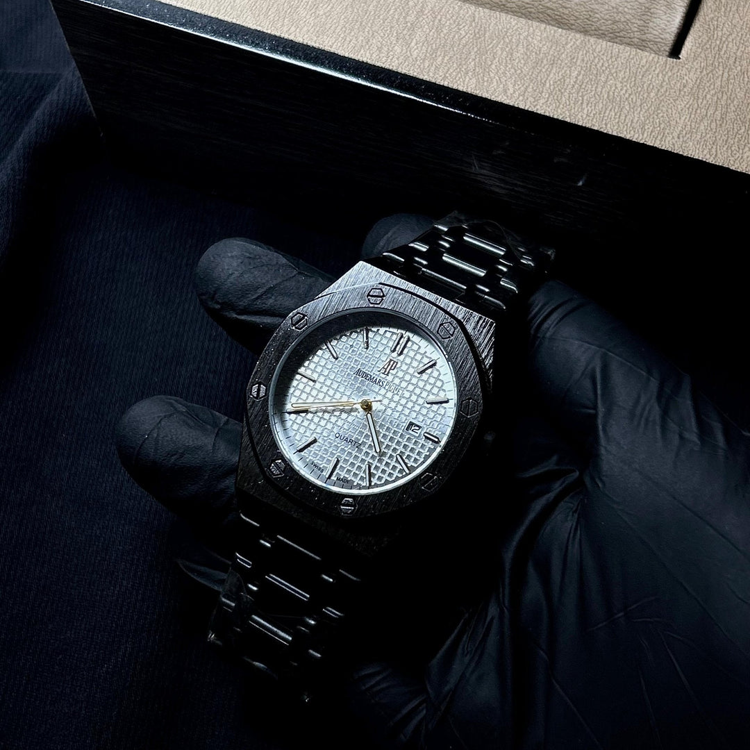 Audemars Piguet Classic Royal Oak For Him – Black White