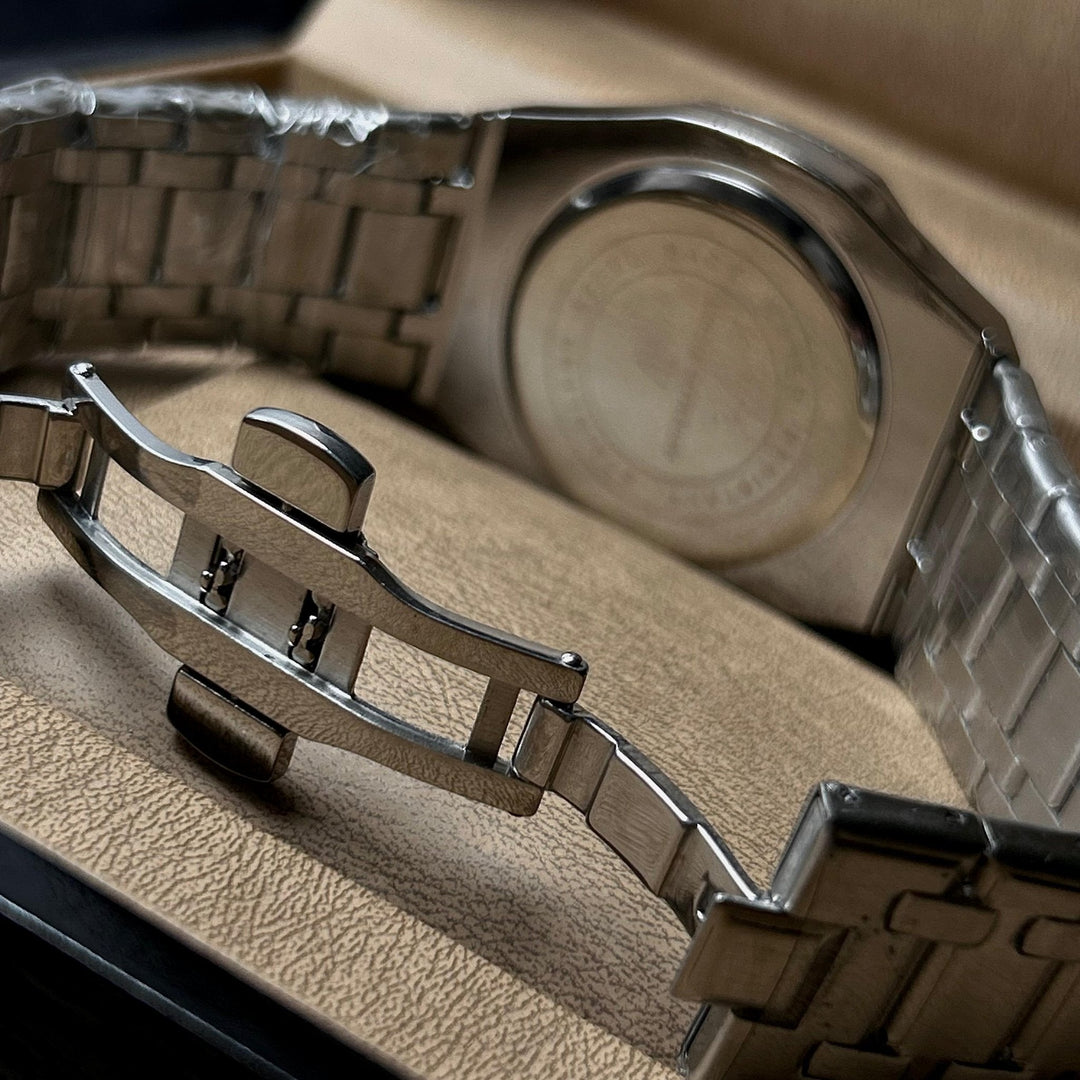 Audemars Piguet Classic Royal Oak For Him – Silver Black