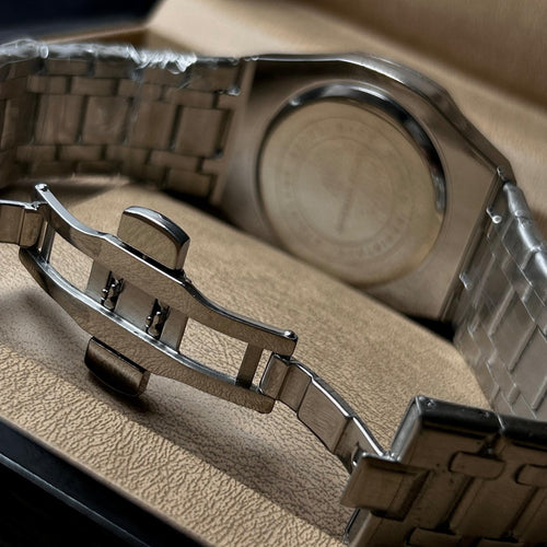Audemars Piguet Classic Royal Oak For Him – Silver Black