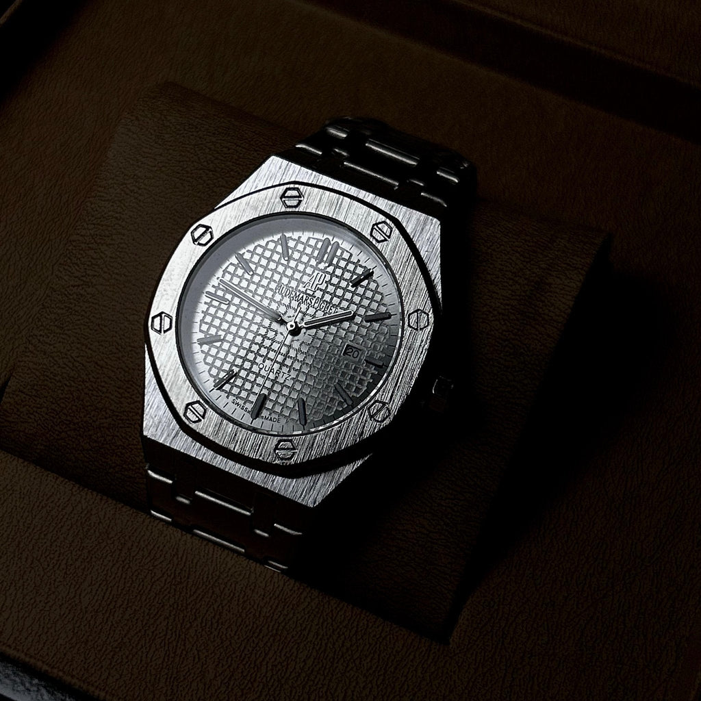 Audemars Piguet Classic Royal Oak For Him – Silver White