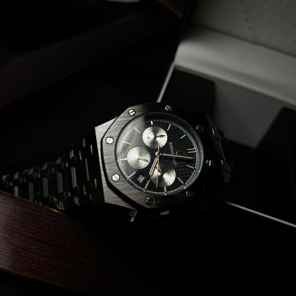 Audemars Piguet Royal Oak Chronograph For Him – Black Steel with Rose Gold pattern