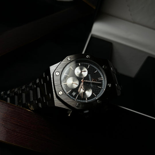 Audemars Piguet Royal Oak Chronograph For Him – Black Steel with Rose Gold pattern