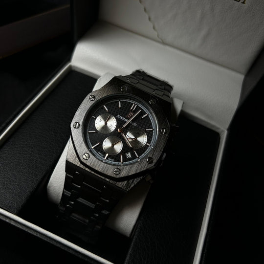 Audemars Piguet Royal Oak Chronograph For Him – Black Steel with Rose Gold pattern