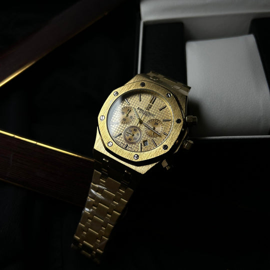 Audemars Piguet Royal Oak Chronograph For Him – Gold Tone W