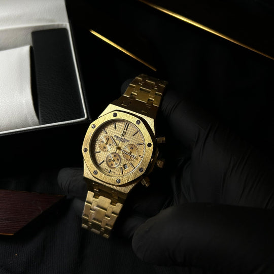 Audemars Piguet Royal Oak Chronograph For Him – Gold Tone W
