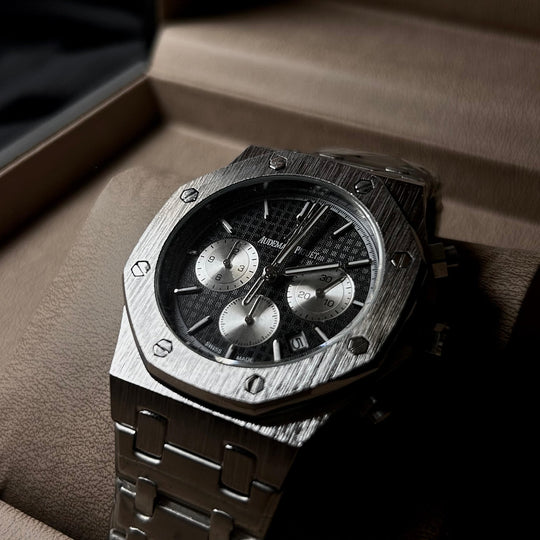 Audemars Piguet Royal Oak Chronograph For Him – Silver Black Dial