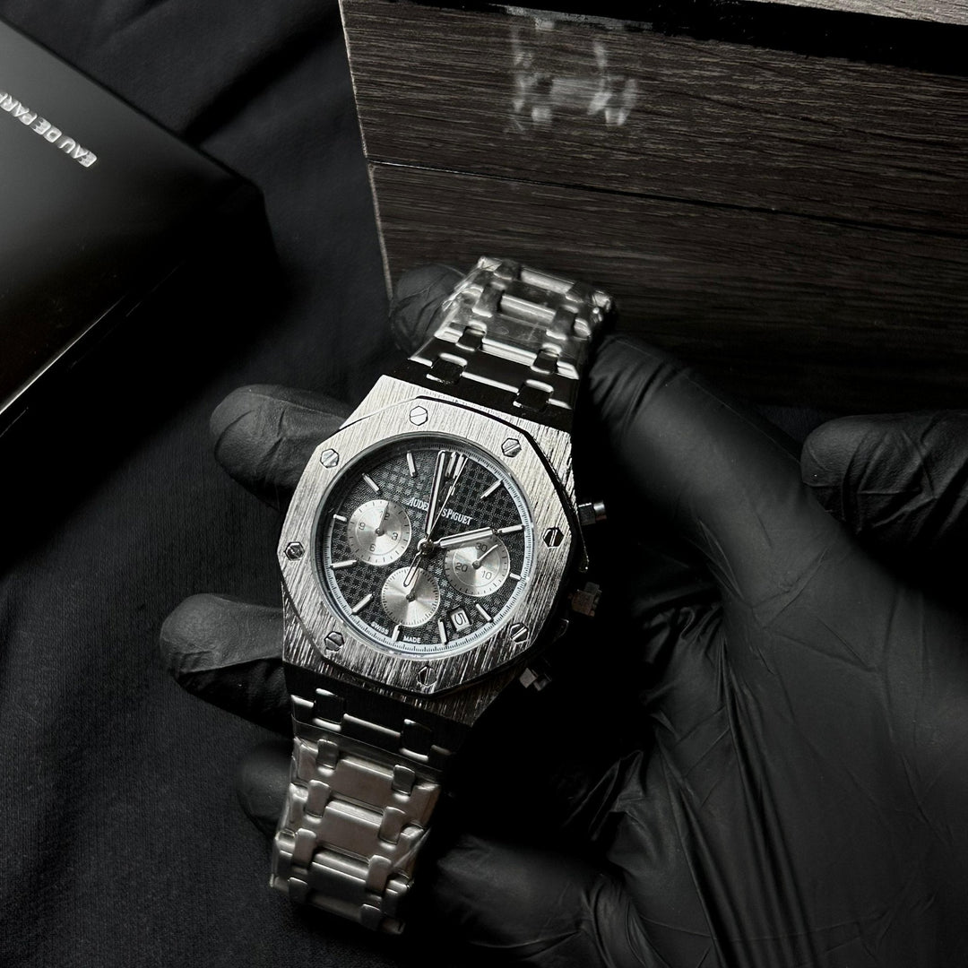 Audemars Piguet Royal Oak Chronograph For Him – Silver Black Dial