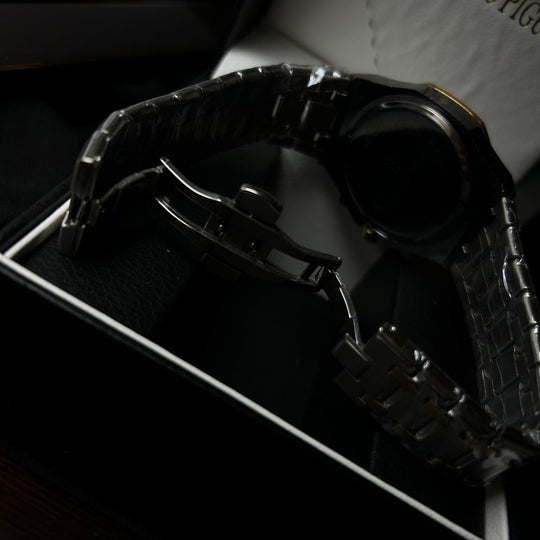 Audemars Piguet Royal Oak Chronograph For Him – Two-Tone with Black Dial