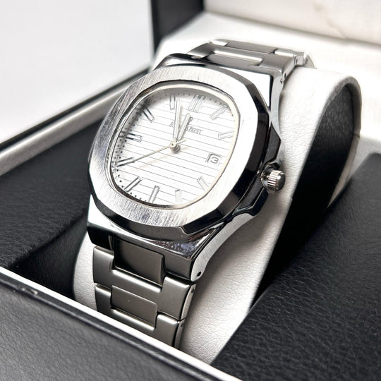 Audemars Piguet Royal Oak Nautilus For Him - Silver Dial