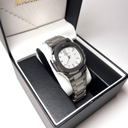 Audemars Piguet Royal Oak Nautilus For Him - Silver Dial