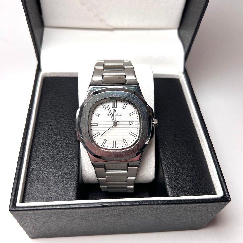 Audemars Piguet Royal Oak Nautilus For Him - Silver Dial