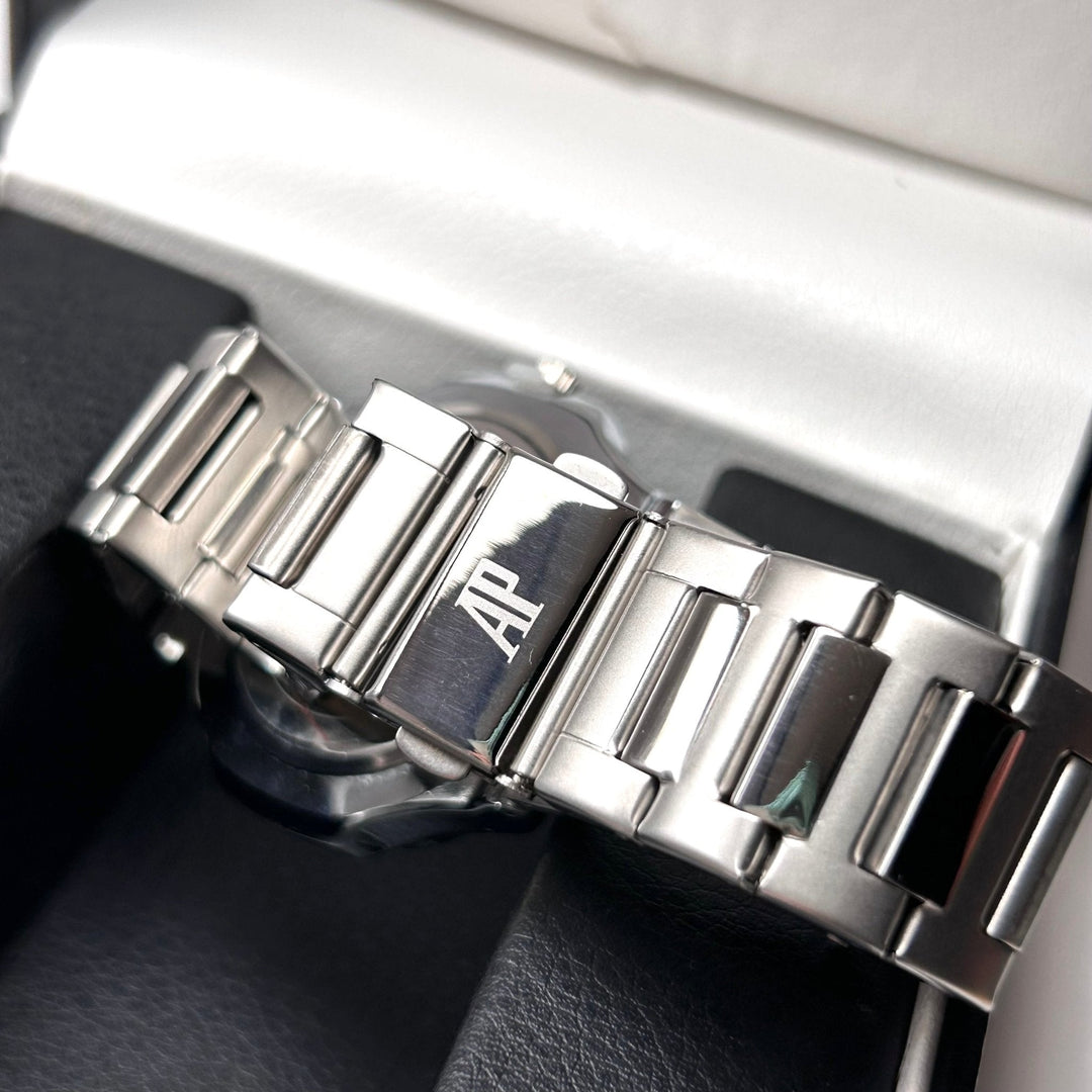 Audemars Piguet Royal Oak Nautilus For Him - Silver with Black Dial