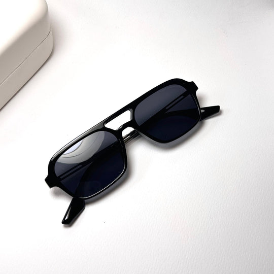 Gentle Monster 01 - Black