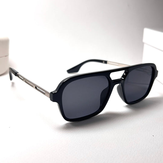 Gentle Monster 01 - Black