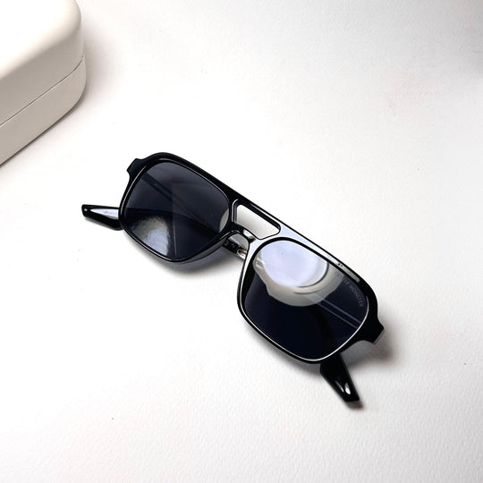 Gentle Monster 01 - Black