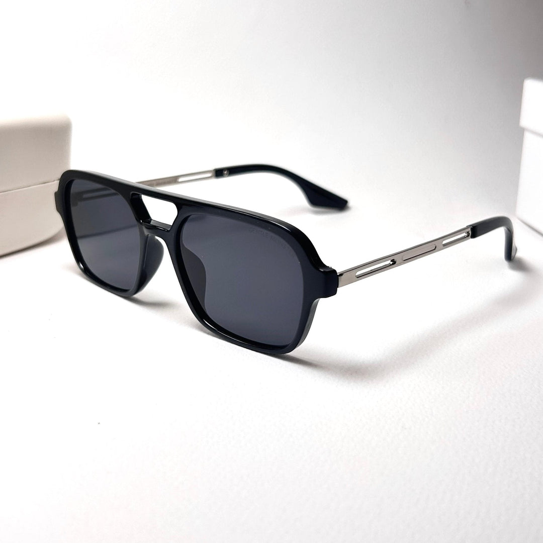 Gentle Monster 01 - Black