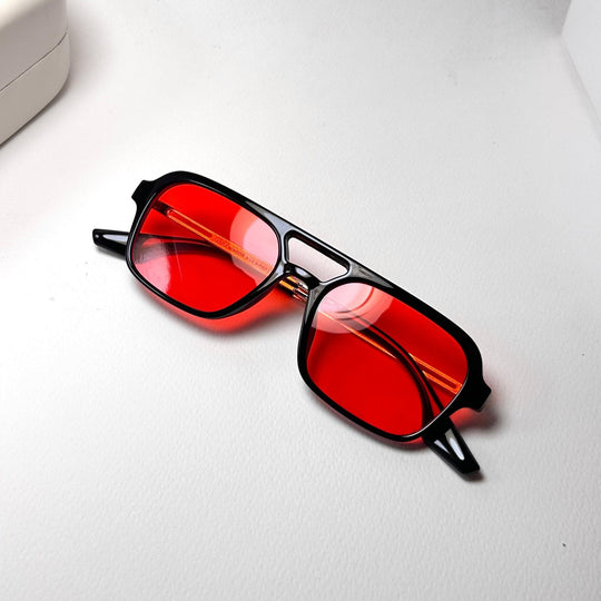 Gentle Monster 01 - Scarlet Flame