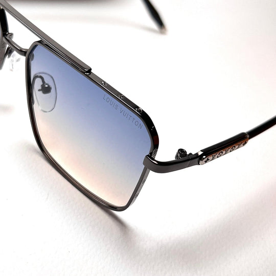 Louis Vuitton Navigator 2144 – Peach Gradient